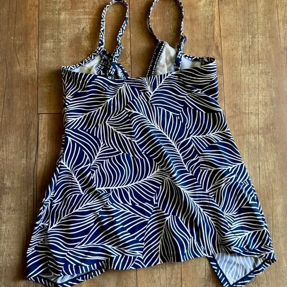 Miraclesuit Lush Lanai Love Knot Underwire Tankini Swimsuit Top Size 10 - Picture 9 of 10